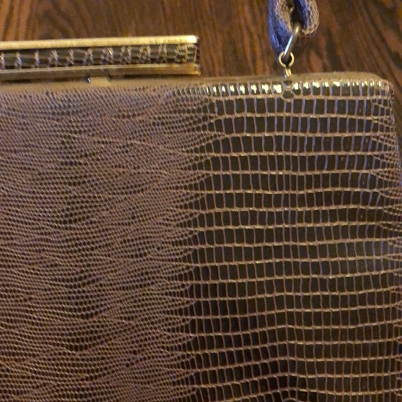 Pretty Dover Vintage Handbag - Picture 3 of 14